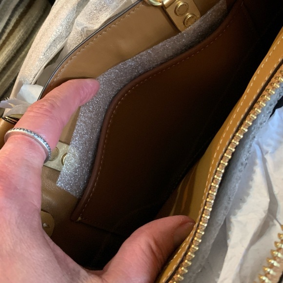 Authentic COACH 1941 glovetanned leather sequins lips satch/should/Crosby - Picture 11 of 16